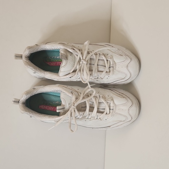 Sketchers D'Lites Women's White Athletic Memory Foam Chunky LaceUp Sneaker Size9 - Picture 2 of 10